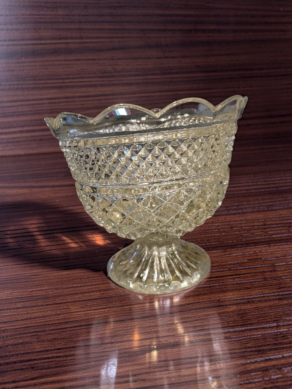 Vintage Mid Century Clear Diamond Point Pedestal Bowl Scalloped Glass Compote